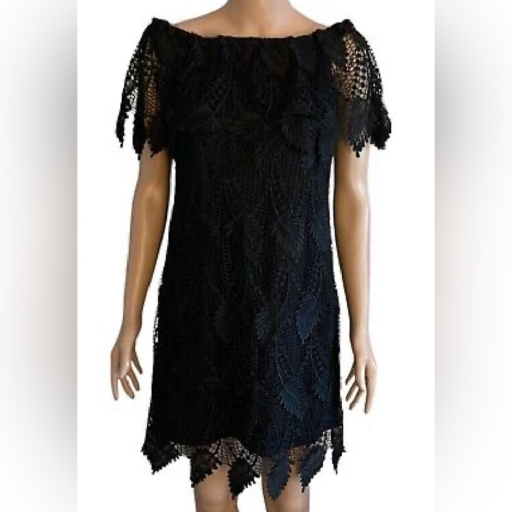 New with tags‎ Adrianna Papell black lace shirt dress off shoulders size 4